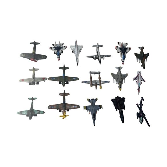 VTG Galoob Micro Machines Planes Jet Fighter WWII Propeller Aircraft 16 Lot - Picture 1 of 8